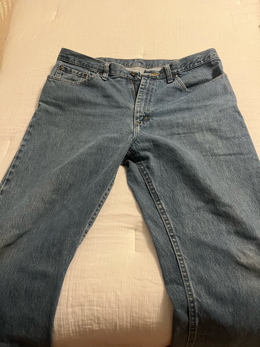 Wrangler Men's Straight Leg Denim Jeans in Faded Blue